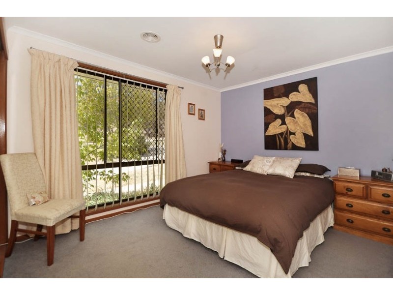 14 Pankhurst Crescent, Gilmore ACT 2905