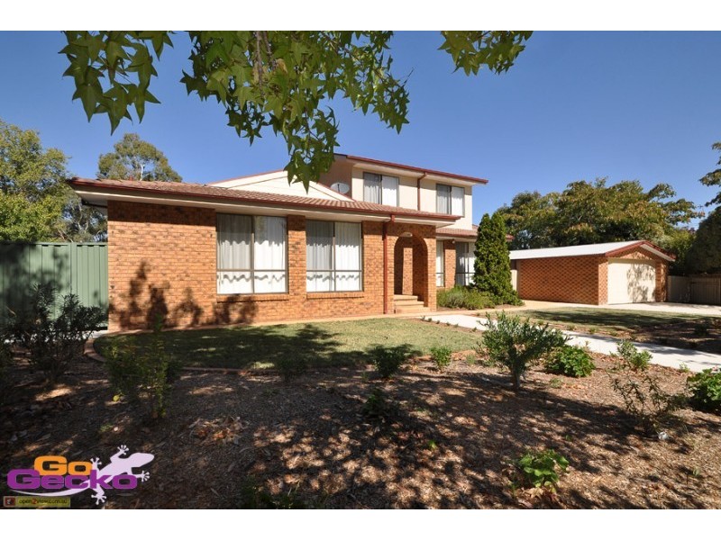 6 Paul Place, Monash ACT 2904