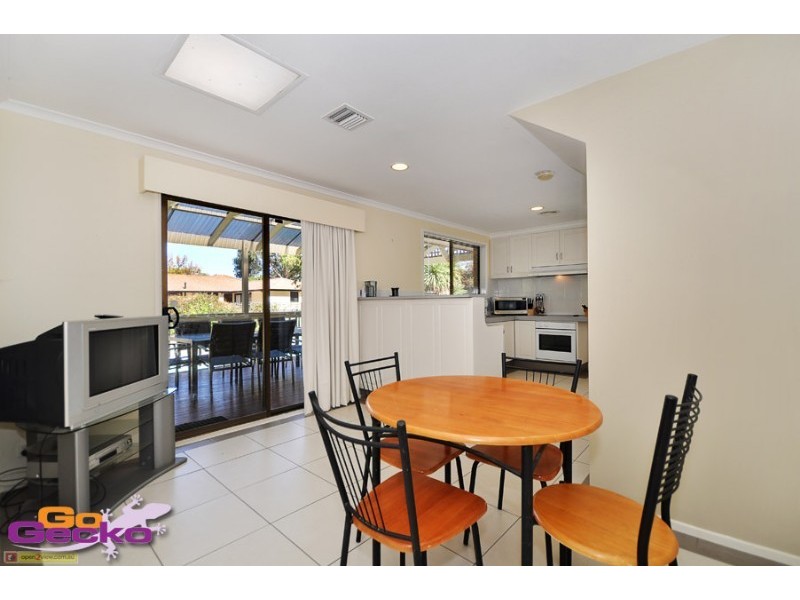 6 Paul Place, Monash ACT 2904