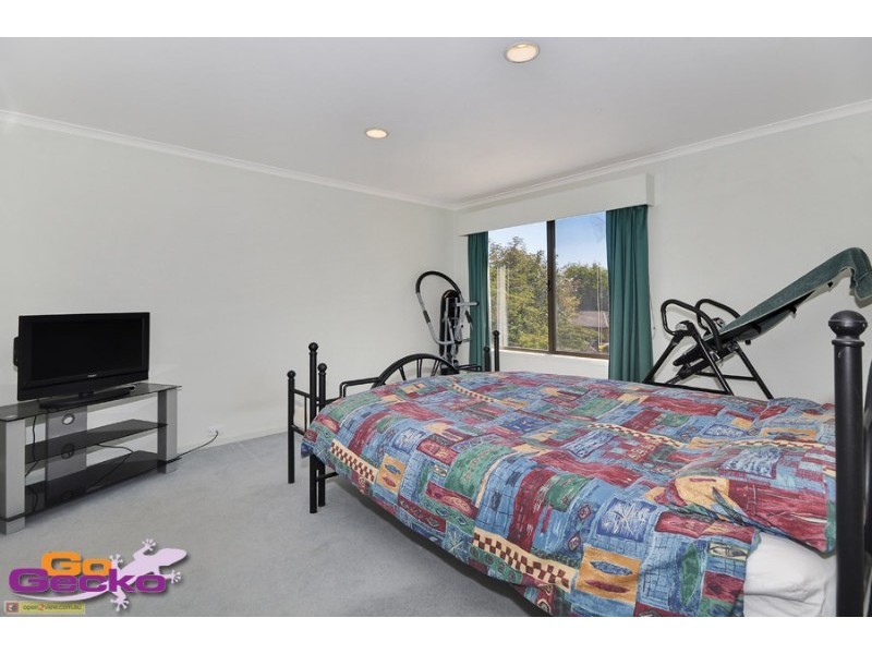 6 Paul Place, Monash ACT 2904