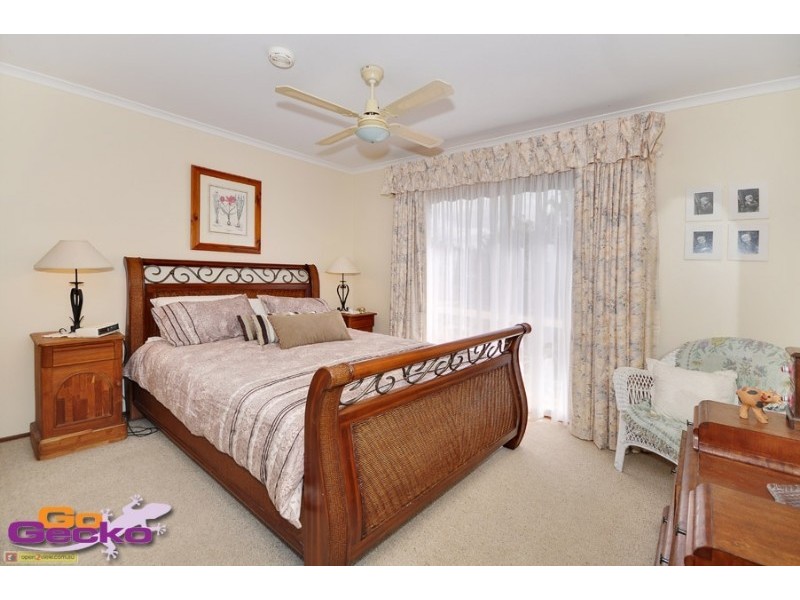 5 Tregellas Crescent, Banks ACT 2906