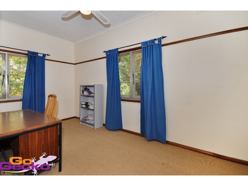 28 Tarana Street, Narrabundah ACT 2604