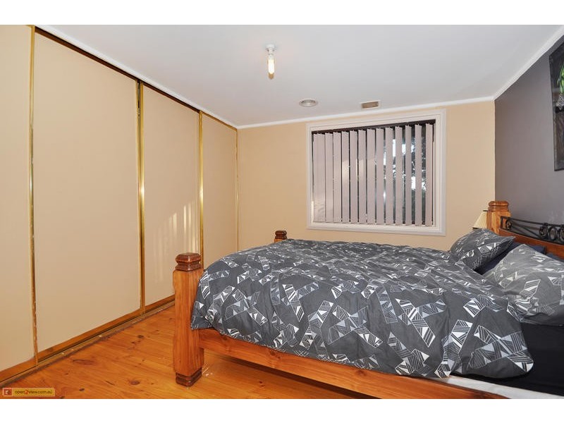 8 Foord Place, Kambah ACT 2902