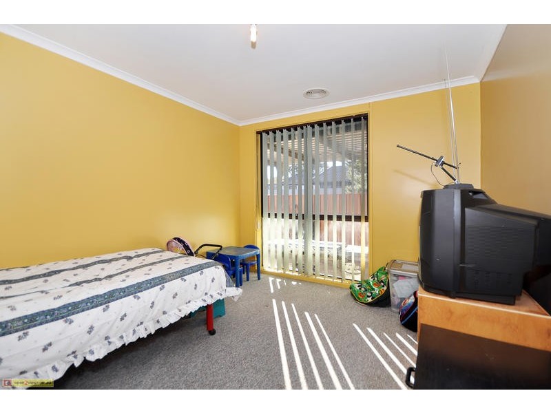 8 Foord Place, Kambah ACT 2902