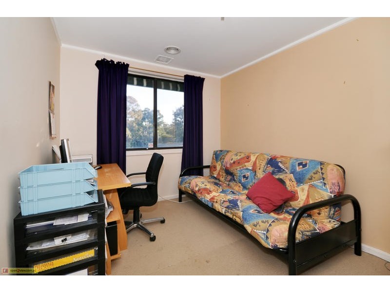 8 Foord Place, Kambah ACT 2902