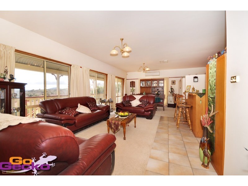 8 Callaway Crescent, Gordon ACT 2906