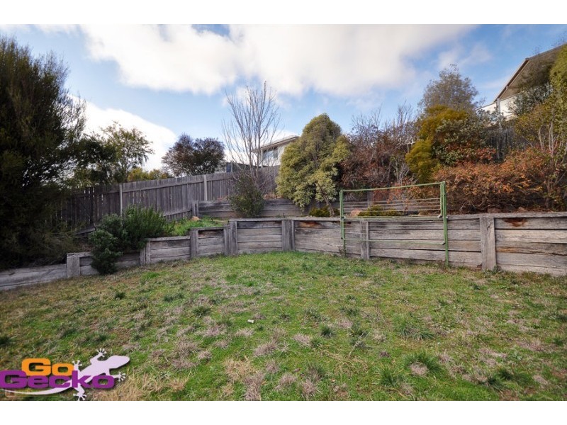 8 Callaway Crescent, Gordon ACT 2906