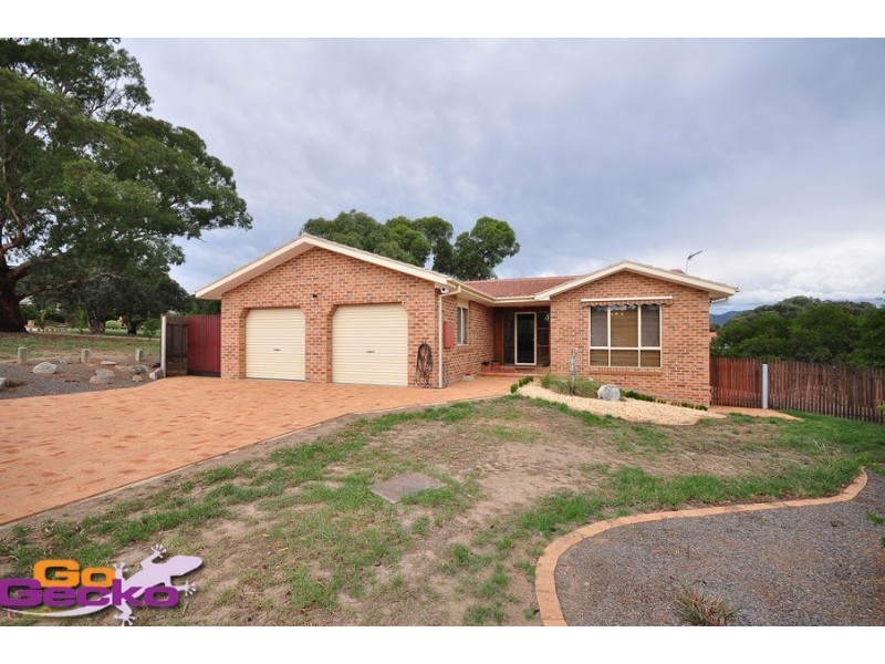 7 Menzies Court, Banks ACT 2906