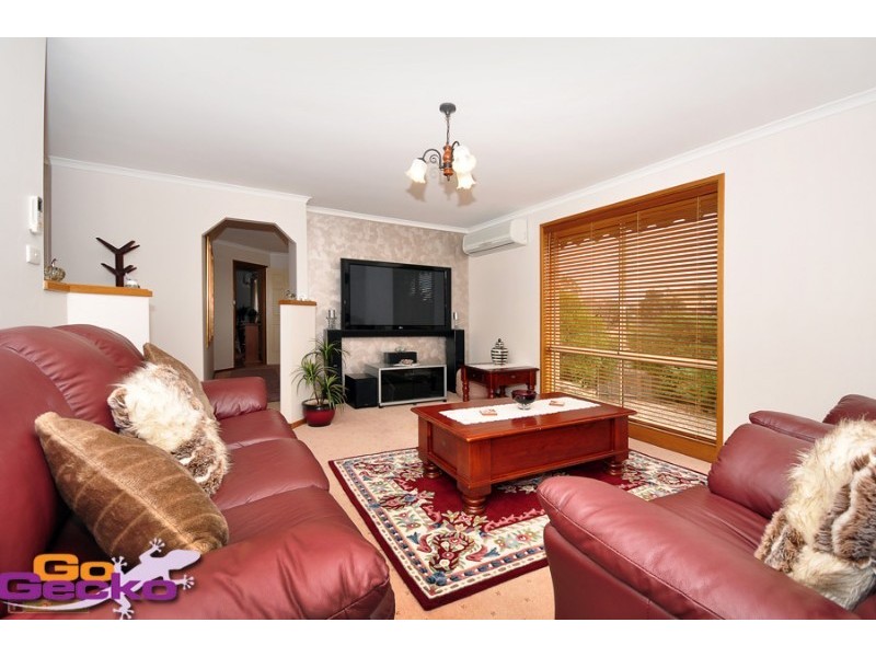 7 Menzies Court, Banks ACT 2906