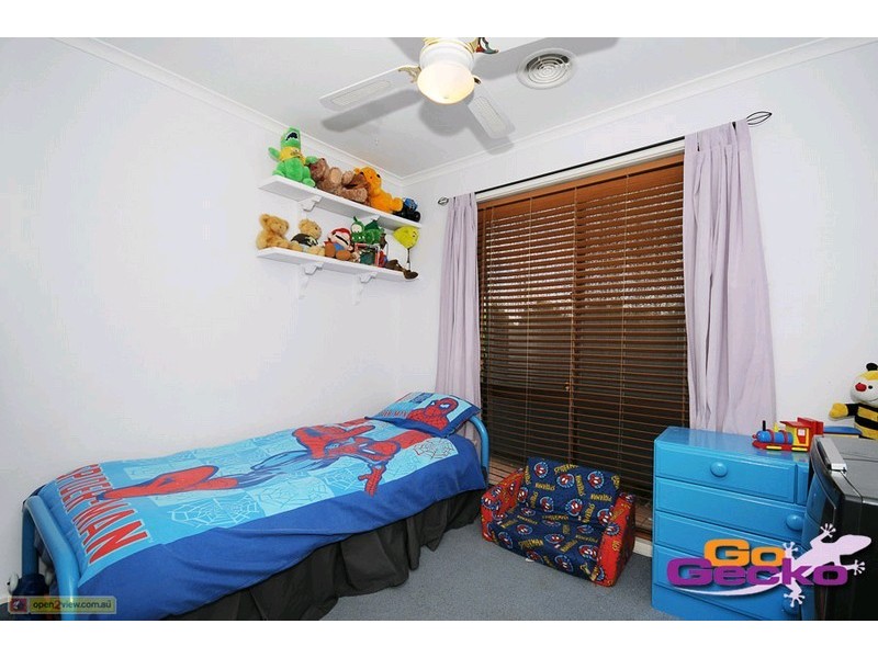 18 Carter Crescent, Calwell ACT 2905