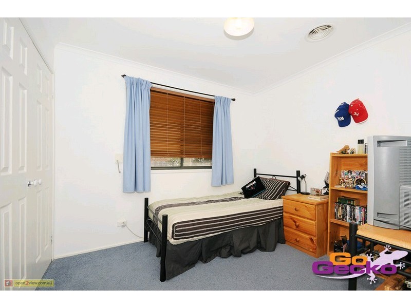 18 Carter Crescent, Calwell ACT 2905
