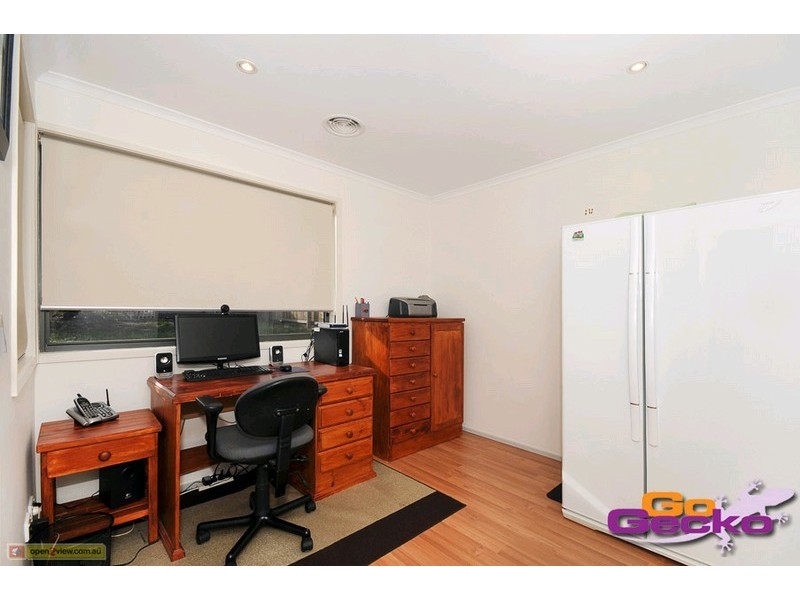 18 Carter Crescent, Calwell ACT 2905