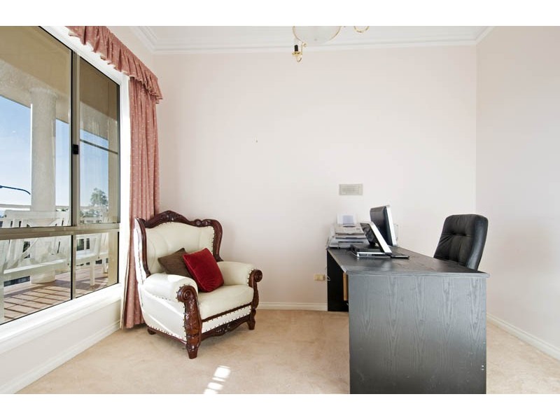 41 Buntine Crescent, Isaacs ACT 2607