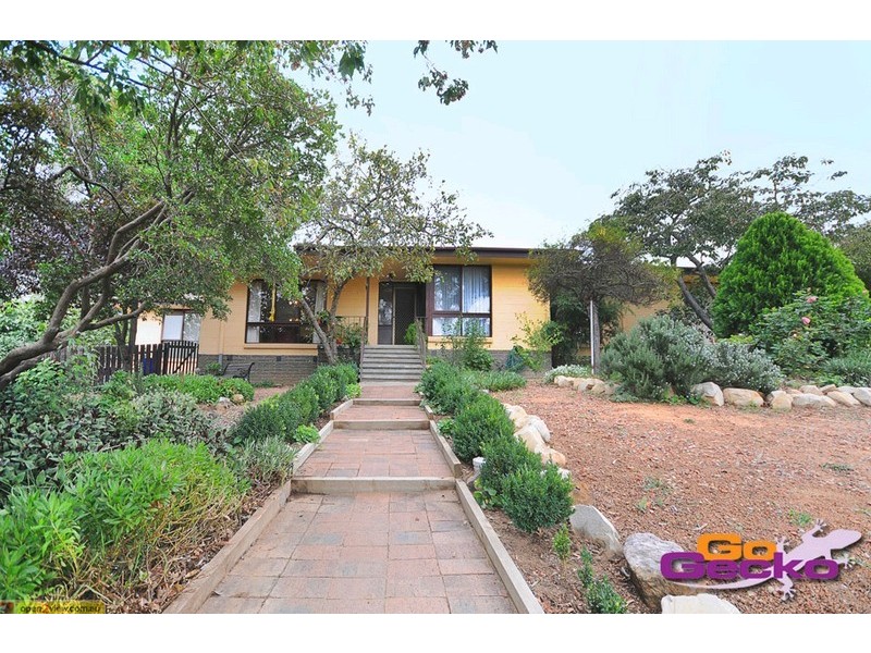 11 Cleland Street, Latham ACT 2615