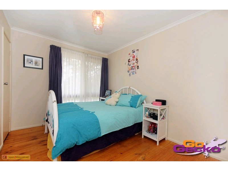 11 Cleland Street, Latham ACT 2615