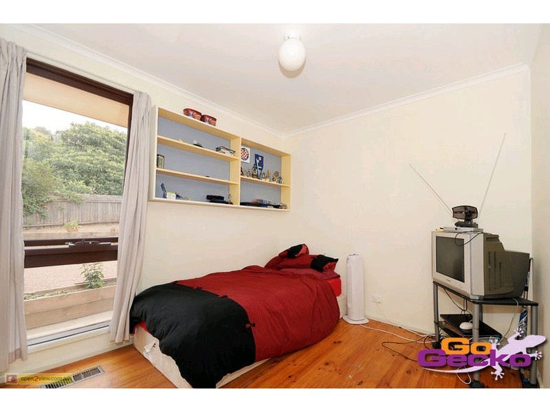 11 Cleland Street, Latham ACT 2615