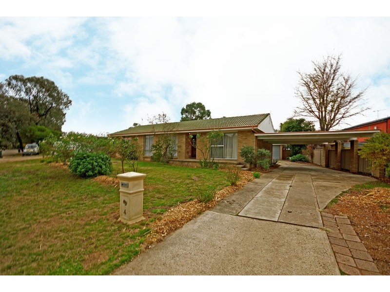 4 Gleeson Place, Kambah ACT 2902