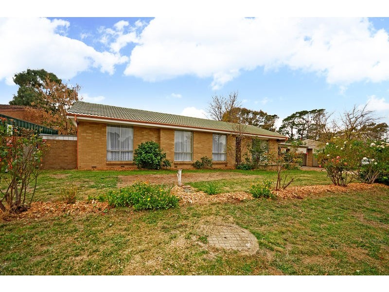 4 Gleeson Place, Kambah ACT 2902