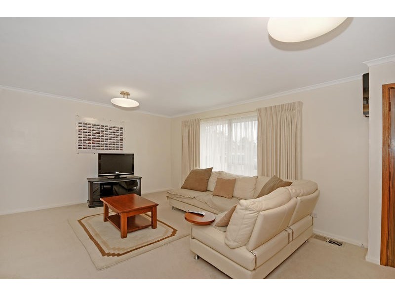 4 Gleeson Place, Kambah ACT 2902