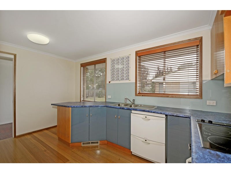 4 Gleeson Place, Kambah ACT 2902