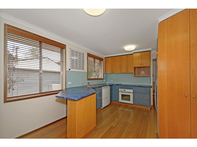 4 Gleeson Place, Kambah ACT 2902