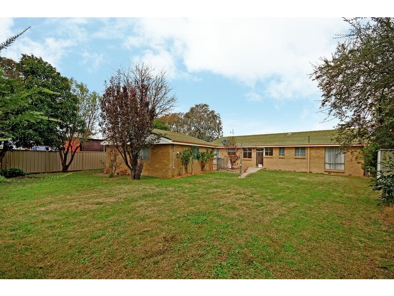 4 Gleeson Place, Kambah ACT 2902