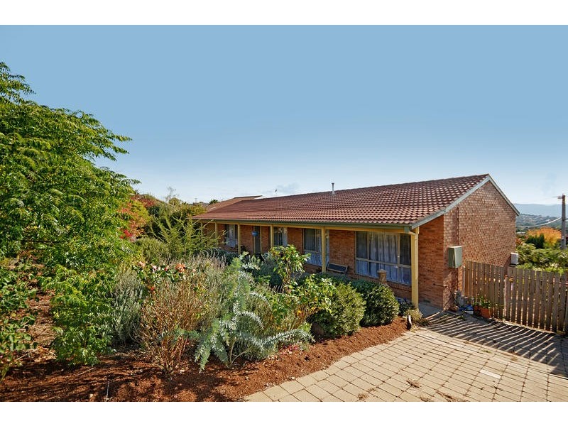 15 Parfitt Crescent, Calwell ACT 2905