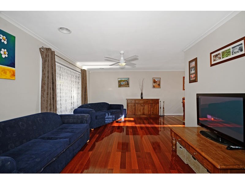 15 Parfitt Crescent, Calwell ACT 2905