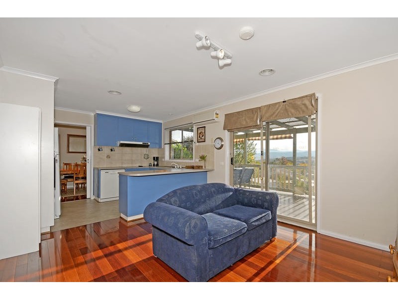 15 Parfitt Crescent, Calwell ACT 2905