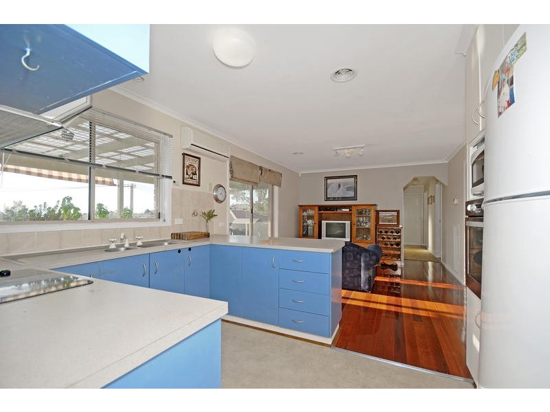 15 Parfitt Crescent, Calwell ACT 2905