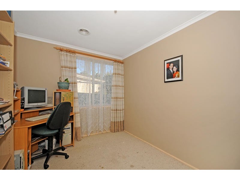 19 Handcock Crescent, Macgregor ACT 2615