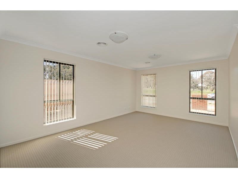 59 David Miller Crescent, Casey ACT 2913