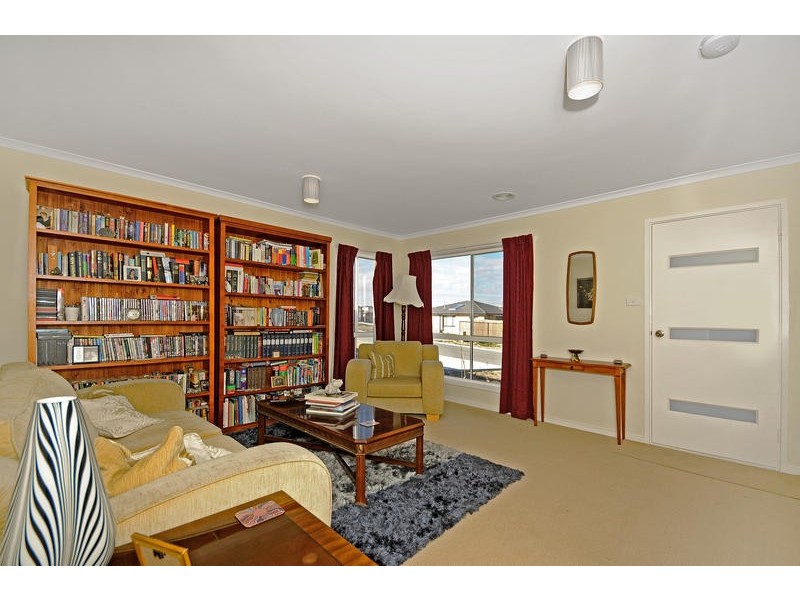 6 Keaney Street, Macgregor ACT 2615