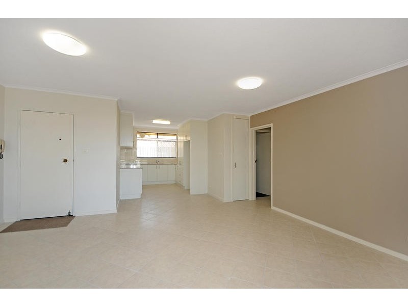 4/6 MacLaurin Crescent, Chifley ACT 2606