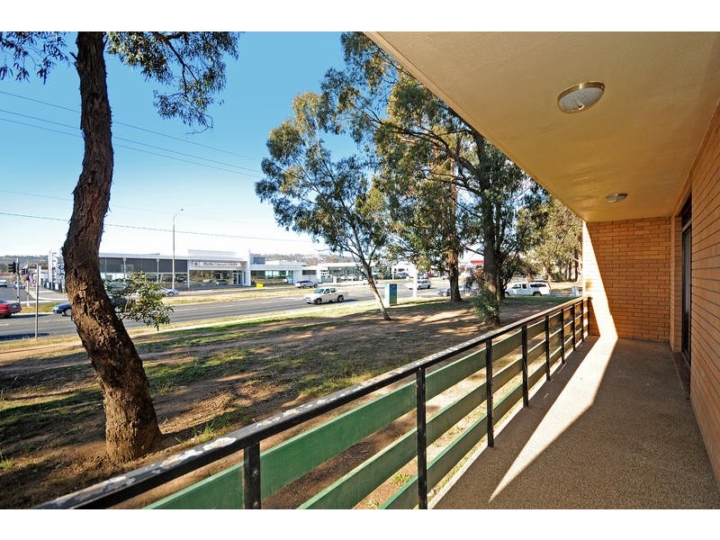 4/6 MacLaurin Crescent, Chifley ACT 2606