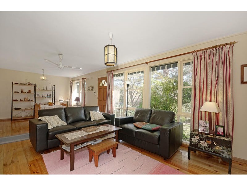 13 Gilruth Street, Hackett ACT 2602