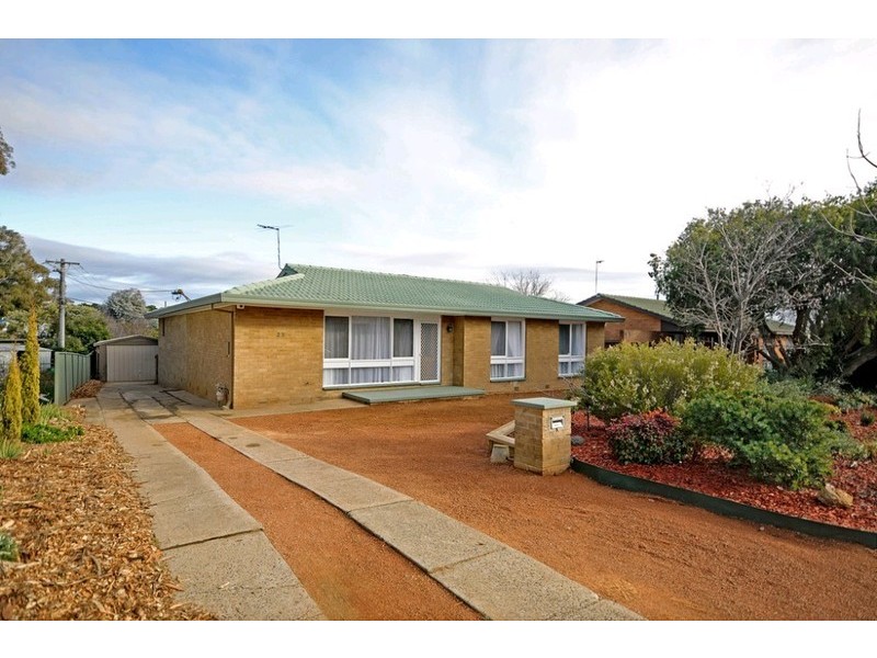 25 Pickworth Street, Holt ACT 2615