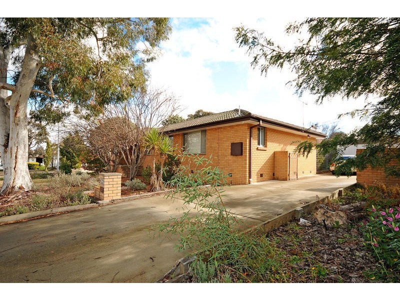 105 Summerland Circuit, Kambah ACT 2902