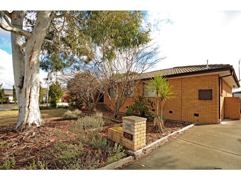 105 Summerland Circuit, Kambah ACT 2902