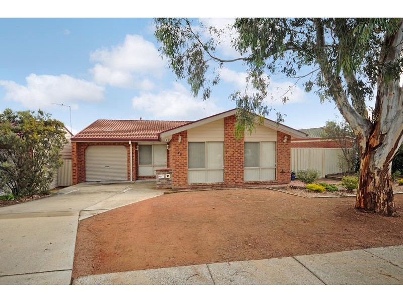 49 Evelyn Owen Crescent, Dunlop ACT 2615