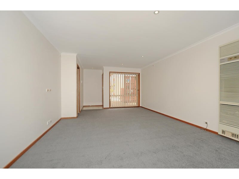 49 Evelyn Owen Crescent, Dunlop ACT 2615