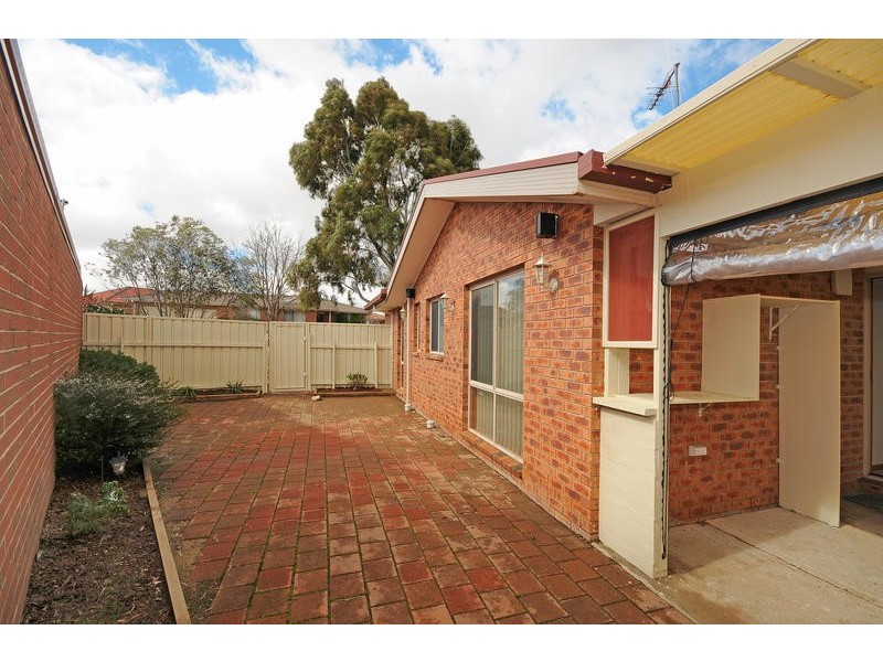 49 Evelyn Owen Crescent, Dunlop ACT 2615