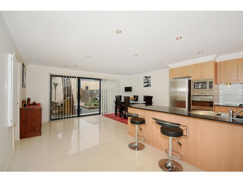 284 Anthony Rolfe Avenue, Gungahlin ACT 2912