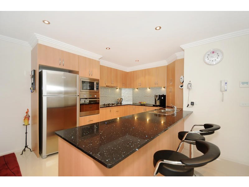 284 Anthony Rolfe Avenue, Gungahlin ACT 2912