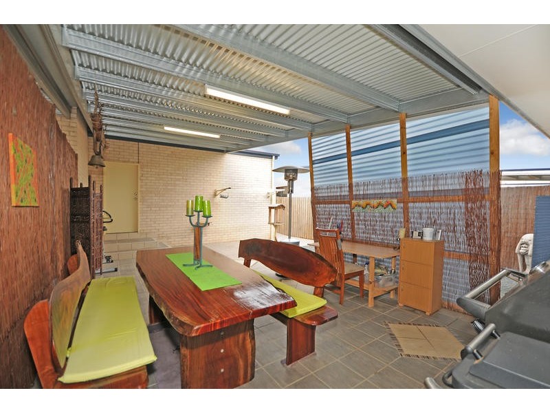 284 Anthony Rolfe Avenue, Gungahlin ACT 2912