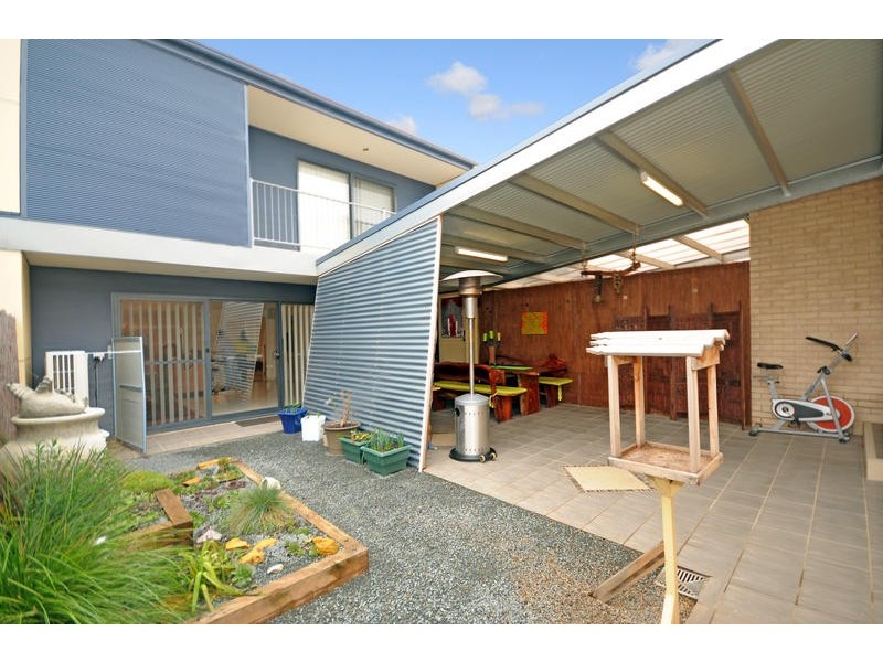 284 Anthony Rolfe Avenue, Gungahlin ACT 2912