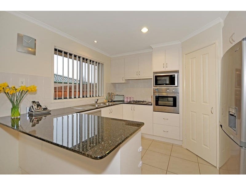 9 Betty Maloney Crescent, Banks ACT 2906