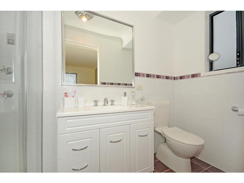 9 Betty Maloney Crescent, Banks ACT 2906