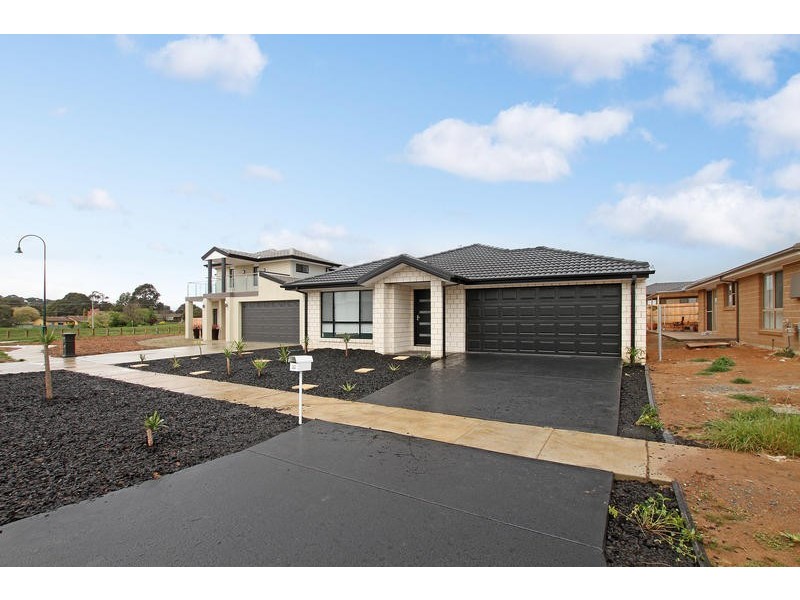 32 John James Loop, Macgregor ACT 2615