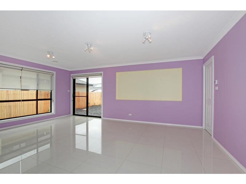 32 John James Loop, Macgregor ACT 2615